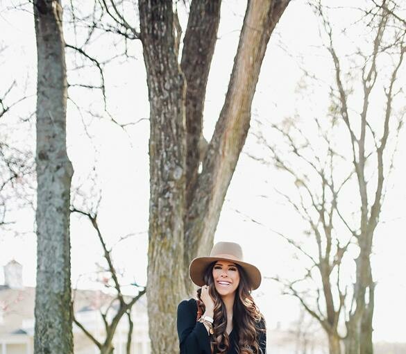 16 Lovely Casual Spring Outfit Ideas (Part 2) - spring outfit ideas, spring outfit idea, casual spring combinations, casual outfit ideas