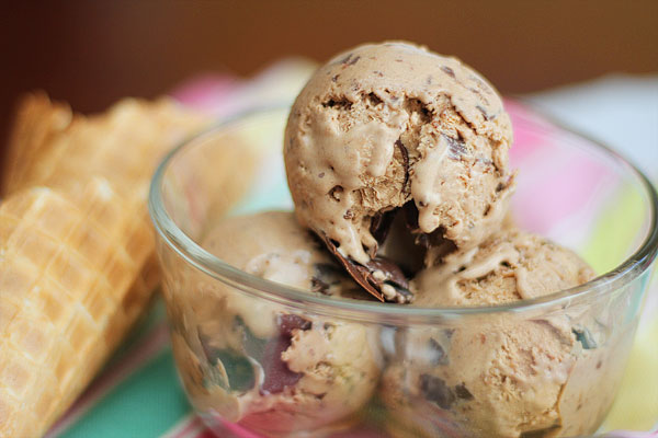 13 Tasty and Easy Homemade Ice Cream Recipes - ice cream recipes, healthy ice cream, desserts recipes