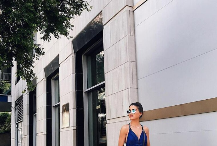 18 Maxi Dress Outfit Ideas for Cute Summer Look 18 Maxi Dress Outfit Ideas for Cute Summer Look - summer outfit ideas, summer maxi dress outfit, summer dresses, maxi dress outfit ideas, maxi dress, how to style maxi dress