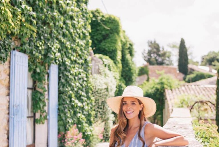 Stripes for Summer: 15 Amazing Outfit Ideas Stripes for Summer: 15 Amazing Outfit Ideas - summer stripes, stripes outfit ideas, stripes outfit, black and white stripes