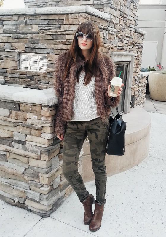 15 Amazing Military Outfits For A Powerful Look - woodland, women, woman, trendy, pattern, outfit, military, chic, camouflage, camo, army