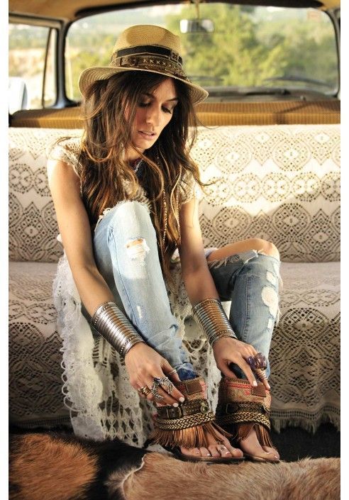 15 Boho Chic Ideas For Original Artistic Look - woman, trendy, Trend, fashion, chic, boho, bohemian