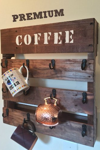 15 Awesome Handmade Coffee Mug Racks For The Junkies Out There - Diy Pallet Coffee Cup Holder