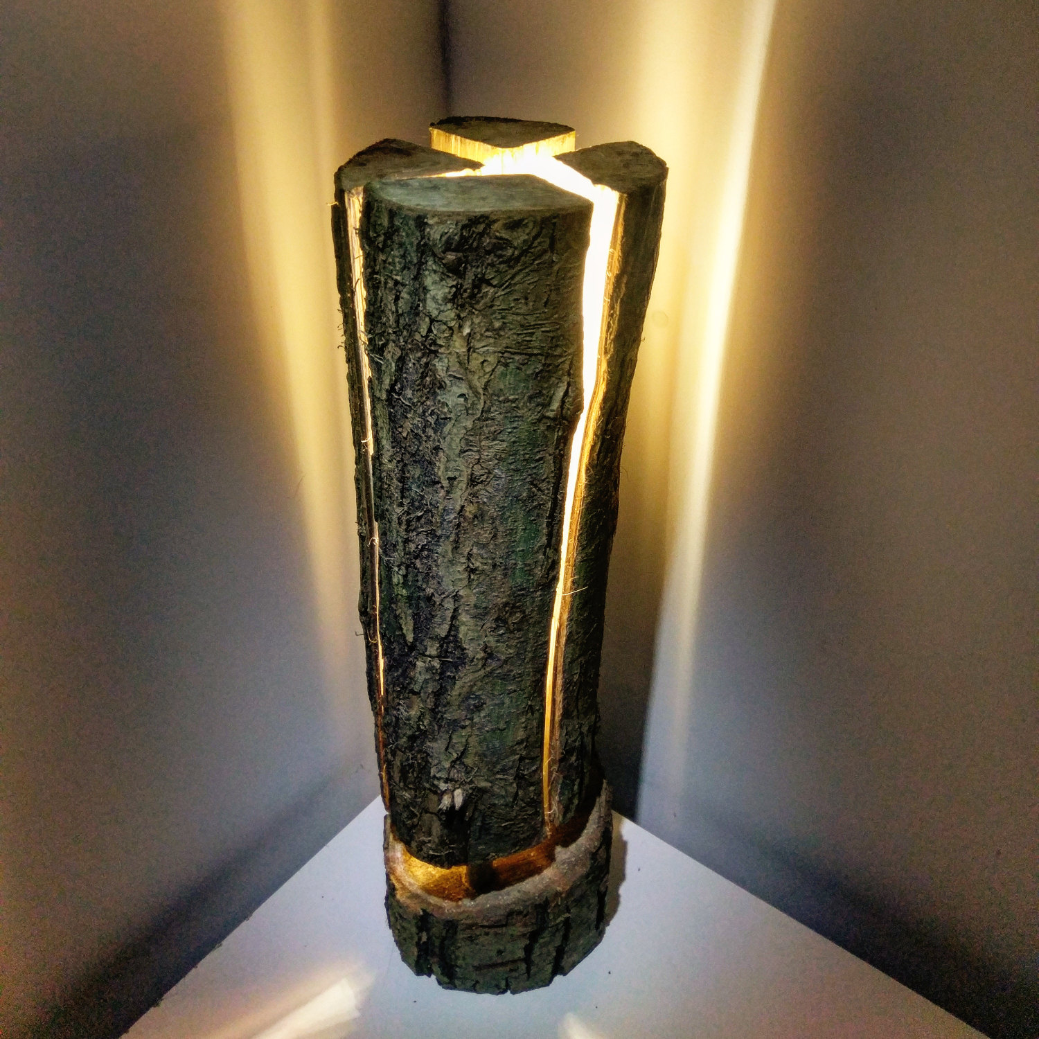 15 Crafty Handmade Lamp Designs That You Can DIY