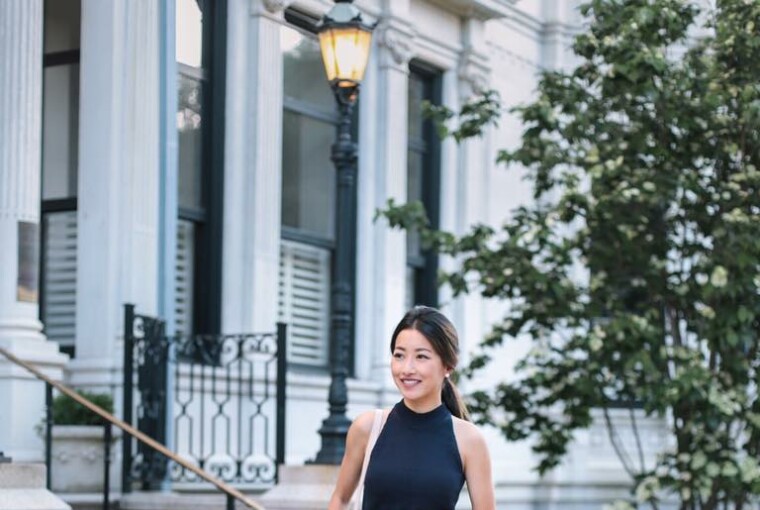 17 Chic Skirt and Top Combos for Summer 2017 17 Chic Skirt and Top Combos for Summer 2017 - summer outfit, skirt outfit ideas, skirt and top outfit ideas, skirt and top combo, crop top outfits