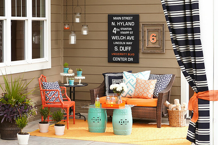 DIY Outdoor Projects: 15 Colorful Porch Ideas (Part 1) - porch ideas, Porch Decor Ideas, diy porch, diy outdoor furniture, diy outdoor