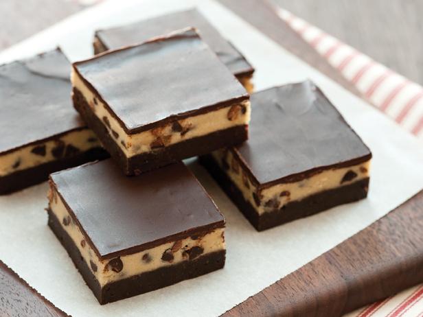 16 Dessert Recipes and Ideas You Can Make With Cookie Dough 16 Dessert Recipes and Ideas You Can Make With Cookie Dough - Desserts, Cookie Dough recipes, Cookie Dough, cookie, Coconut Dessert Recipes