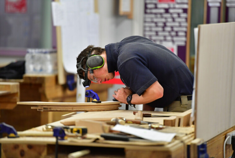 Features to Look for When Choosing a Portable Table Saw Features to Look for When Choosing a Portable Table Saw - woodworking, table saw, saw, blade