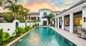 18 Wonderful Mediterranean Swimming Pool Designs That Will Mesmerize You