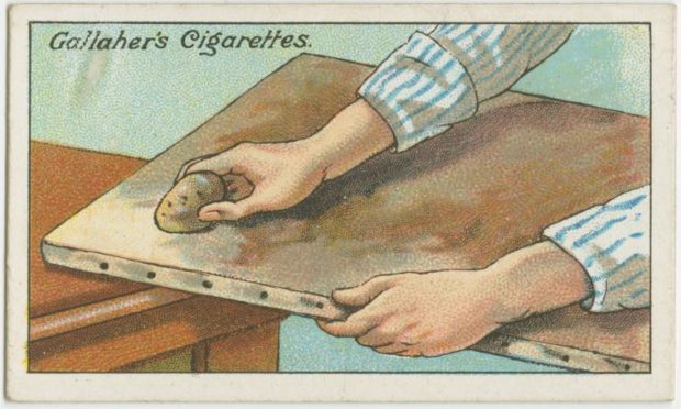 20 Genius Vintage Life Hacks From The 1900s That Are Still Applicable Today (Part 1) - vintage, tips, life hacks, life, how to do it, hints, hacks, hack, Gallaher's Cigarettes, do it yourself, diy, crafts, 1900s