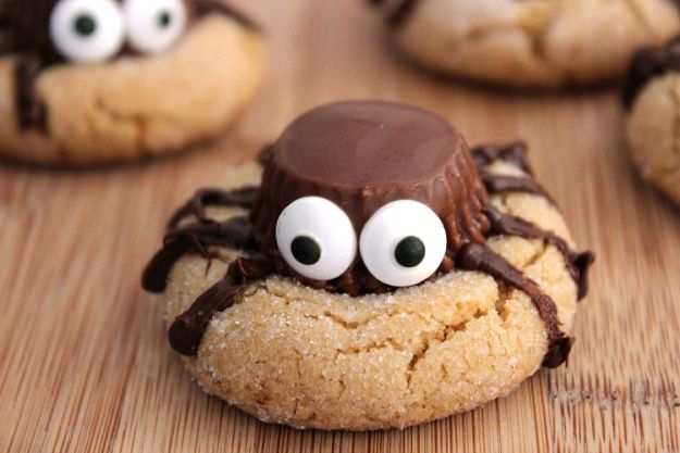 15 Halloween Party Food Ideas And Snack Recipes 15 Halloween Party Food Ideas And Snack Recipes - Spooky Eats and Drinks Recipes for A Grown-Up Halloween Party, Party Food Ideas, Halloween treats, Halloween recipes, Halloween Party Food Ideas, Halloween party, Halloween desserts, diy Halloween party
