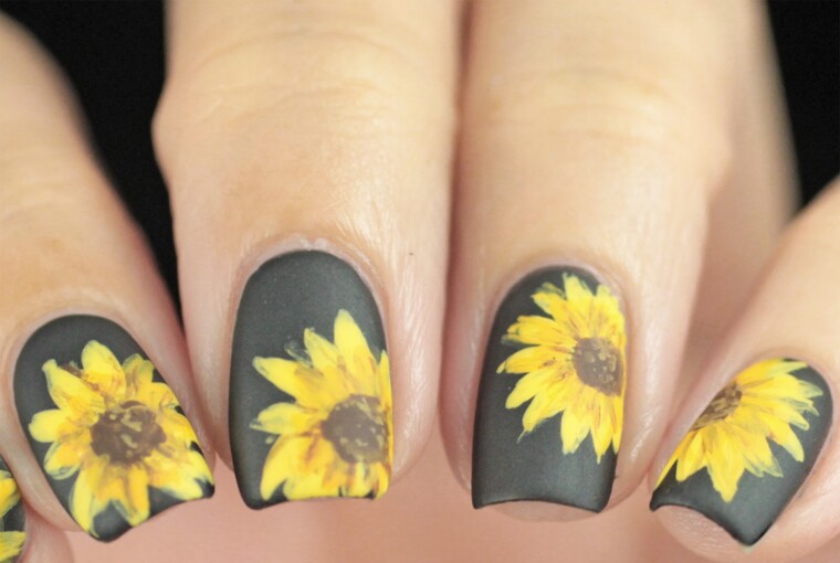 17 Floral Nail Art Ideas Perfect for Fall 17 Floral Nail Art Ideas Perfect for Fall - flower nails, floral nail art, fall nail polish color, fall nail art ideas, fall nail art, fall floral nail art