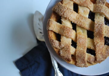 14 of the Most Creative Pie Crust Ideas - Thanksgiving Pie Recipes, pies, pie recipes, Pie Crust Ideas, Creative Pie Crust Ideas