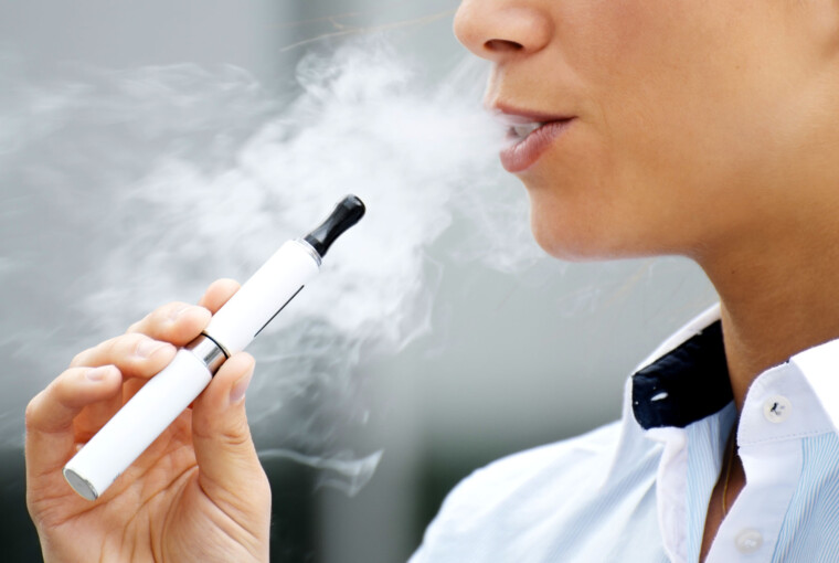 Why E-Cigs Are Becoming Trendier than Real Cigarettes -