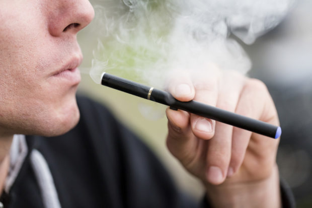 Why E-Cigs Are Becoming Trendier than Real Cigarettes -