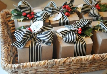 16 Unique DIY Gift Wrapping Ideas for Christmas - gift wrap, DIY gift ideas, DIY Christmas Gift Wrapping, diy Christmas gift wrap
