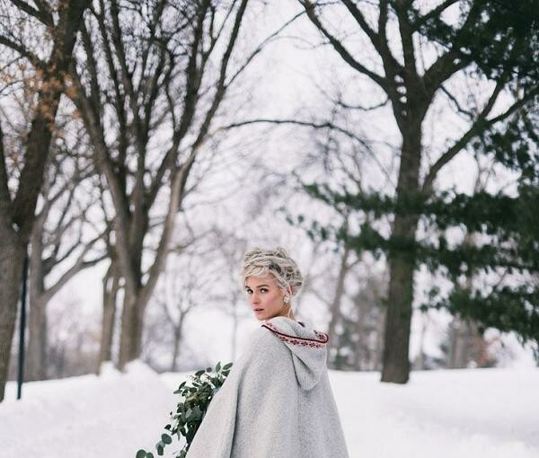 17 Winter Wedding Gowns You'll Love - Winter Wedding Gowns, winter wedding, long sleeves wedding dress, Lace wedding dress, fall winter wedding dresses, Ball Gown wedding dresses