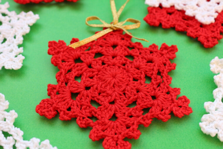 16 Creative DIY Crochet Christmas Ornaments - DIY Crochet Christmas Ornaments, diy crochet, Diy Christmas ornaments, Christmas ornaments, Christmas Ornament