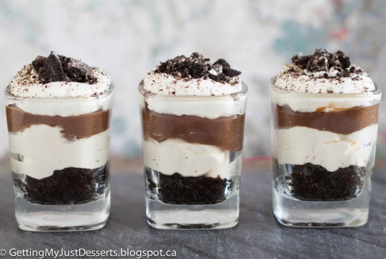 15 Oreo Recipes That Will Make All Your Cookie Dreams Come True - oreos, Oreo dessert recipes, oreo, dessert recipes, Cookie Recipes, Bite Size Dessert Recipes