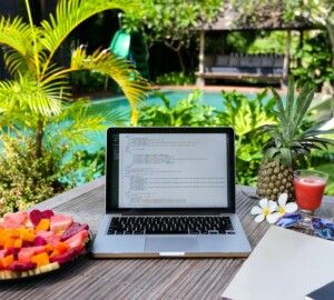 Ways to Make Money While Traveling - Make Money While Traveling, Freelancer