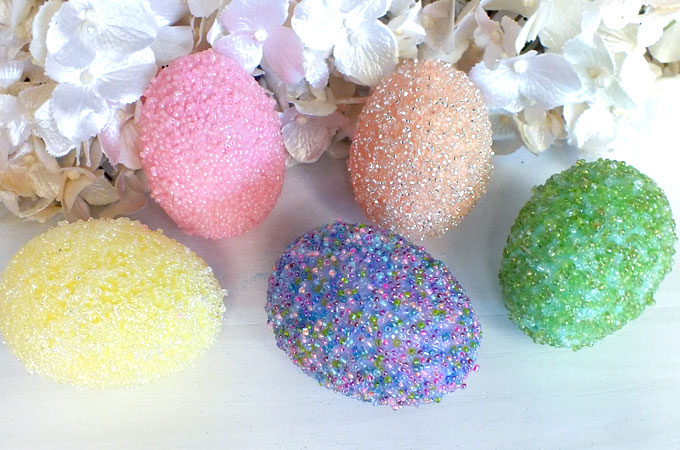 18 Simple and Easy DIY Ways to Decorate Easter Eggs - DIY Easter Eggs Decorations, DIY Easter Eggs, DIY Easter Egg Decor Ideas, diy Easter