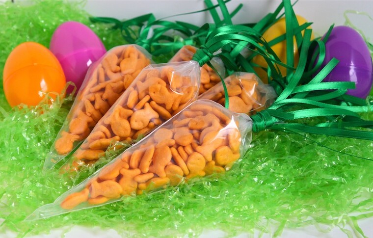 Creative DIY Easter Carrot Decorations and Treats - Easter treats, DIY Easter Home Decor Ideas, DIY Easter Home Decor, diy Easter decorations, DIY Easter Carrot Treats, DIY Easter Carrot Decorations and Treats, DIY Easter Carrot Decorations, carrot