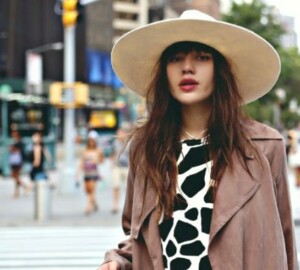 Women's Travel Clothes: 12 Things to Pack for Your Next Voyage - wrap, woman, waterproof, travel, skirts, Shorts, shirts, pants, leggings, jacket, hat, flats, Dress, clother, camis, 'underthings