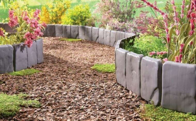 13 Great DIY Garden Edging Ideas to Set Your Garden 13 Great DIY Garden Edging Ideas to Set Your Garden - diy garden projects, DIY Garden Plant Support, DIY Garden Ideas, DIY Garden Edging Ideas, DIY Garden Edging, diy garden
