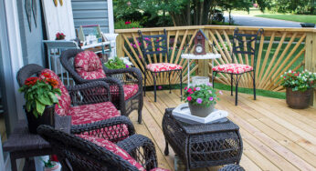 15 DIY Ideas to Dress Up Your Deck for Summer