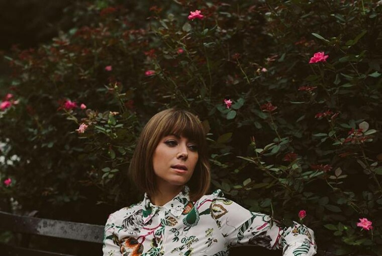 15 Outfit Ideas That You'll Love Wearing This Fall 15 Outfit Ideas That You'll Love Wearing This Fall - fall street style, fall outfit ideas, Fall Fashion Inspiration, Beginning of Fall outfit ideas