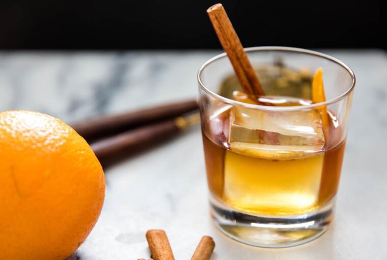 14 Thanksgiving Cocktail and Drink Recipes to Try This Year (Part 2) 14 Thanksgiving Cocktail and Drink Recipes to Try This Year (Part 2) - Traditional Thanksgiving Recipes, Thanksgiving recipes, Thanksgiving Drink Recipes, Thanksgiving Cocktails, Thanksgiving Cocktail and Drink Recipes, Thanksgiving Cocktail