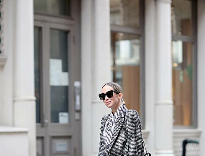 15 Coats that are Totally on Trend for Fall 2018 (Part 2) 15 Coats that are Totally on Trend for Fall 2018 (Part 2) - trench coat outfit ideas, fall outfit ideas, fall coat outfit ideas, fall coat, camel coat, belted coat