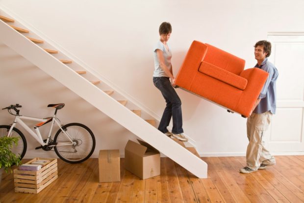 5 Essential Things To Do When Moving - to do list, packing, moving, fragile items, declutter, box