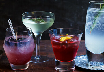 21 Best Gin Cocktails You Must Try - Winter Cocktails recipes, New Year Cocktails, Holiday Cocktails, Gin Cocktails, Gin Cocktail recipes, Cocktails