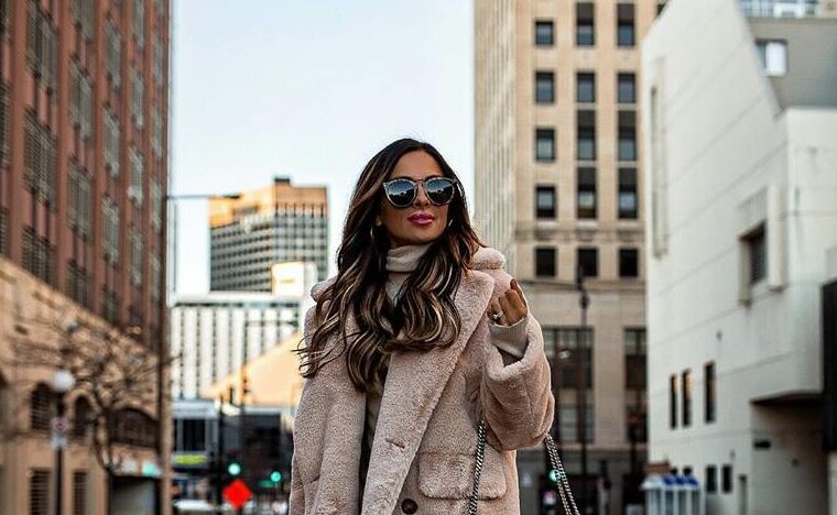 Warm and Stylish Winter Outfits in Neutral Colors - Winter Outfits in Neutral Colors, winter outfit ideas, Neutral Colors, Neutral Color winter outfits
