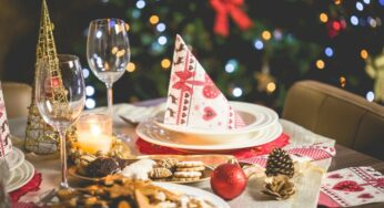 10 Old-Fashioned Christmas Traditions Everybody Loves