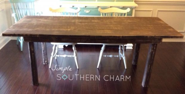 Source: http://simplesoutherncharmblog.com/2×4-farm-house-table/