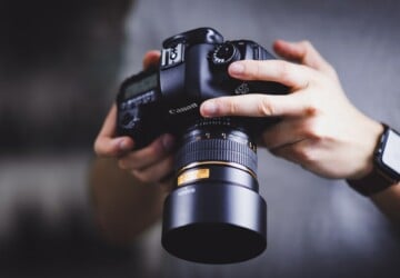 Photographer’s Best Friends: 5 Tools Each Photographer Should Have in 2019 - photographer, photo filter, photo editor, lens