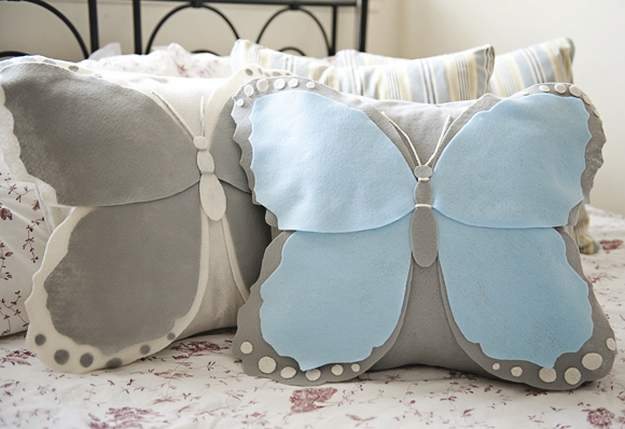 15 Stylish DIY Pillow Ideas You Can Make This Weekend - diy pillows, DIY Pillow Ideas, DIY Pillow Idea, diy pillow, diy home decor