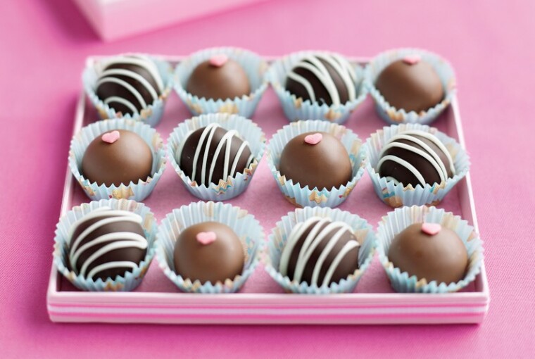 Valentine's Day Prep: 15 DIY Truffle Recipes (Part 2) - Valentine's day recipes, Valentine's day desserts, Truffle Recipes, Truffle Recipe, Truffle