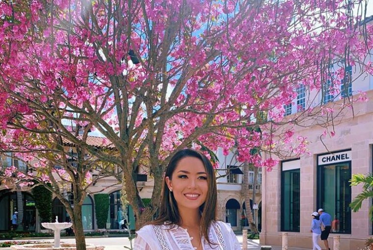 15 Spring Outfit Ideas We're Already Taking Out for a Spin 15 Spring Outfit Ideas We're Already Taking Out for a Spin - spring stripes outfit ideas, spring street style, spring outfit ideas, Early Spring Outfit Ideas