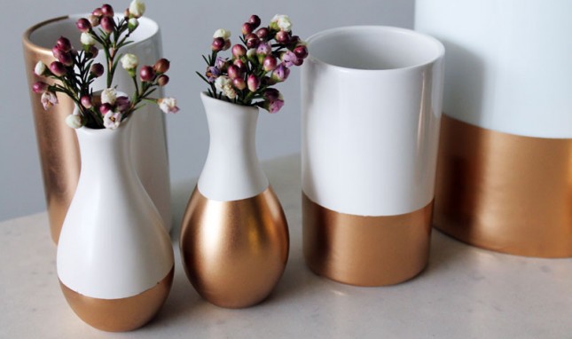 15 DIY Spray Paint Projects That Restore Old Items 15 DIY Spray Paint Projects That Restore Old Items - Spray Paint Projects, DIY Spray Paint Projects, DIY Spray Paint Project, DIY Spray Paint