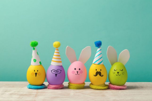 Creative and Fun Easter Egg Decorating and Craft Ideas - Easter Egg Decorating, Easter Egg Decor, DIY Easter Eggs Decorations, diy Easter eggs decoration, DIY Easter Egg Decor Ideas, DIY Easter Egg