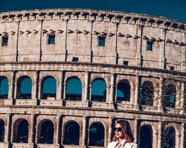 20 Refreshing Spring Outfits We're Dying to Try 20 Refreshing Spring Outfits We're Dying to Try - spring street style, spring outfit ideas, casual spring outfits