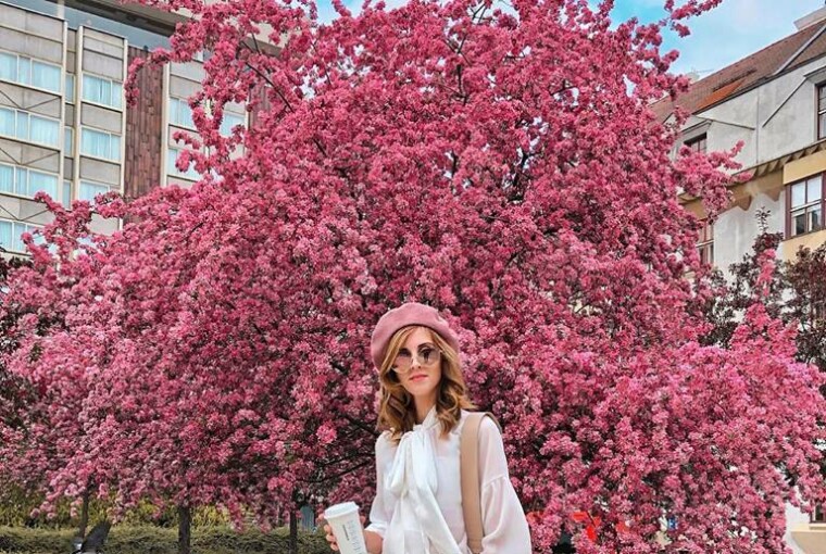 15 Romantic Outfits for Spring That Will Inspire You - spring street style, spring outfit ideas, romantic style