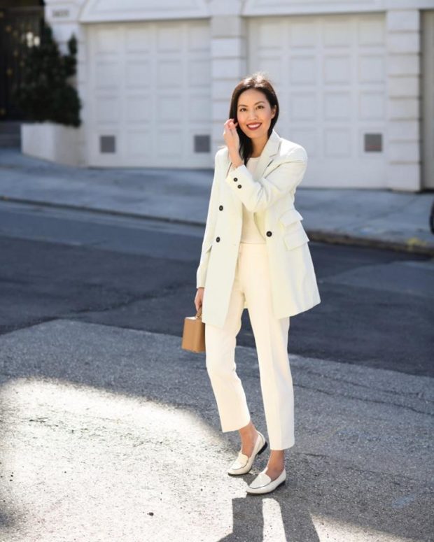 9to5chic.com