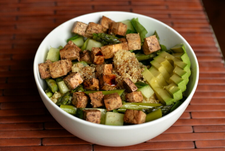 15 Vegetarian-Friendly Recipes to Add Protein to Your Salads 15 Vegetarian-Friendly Recipes to Add Protein to Your Salads - Vegetarian-Friendly Recipes to Add Protein to Your Salads, Spring Salad Recipes, Salads Recipes