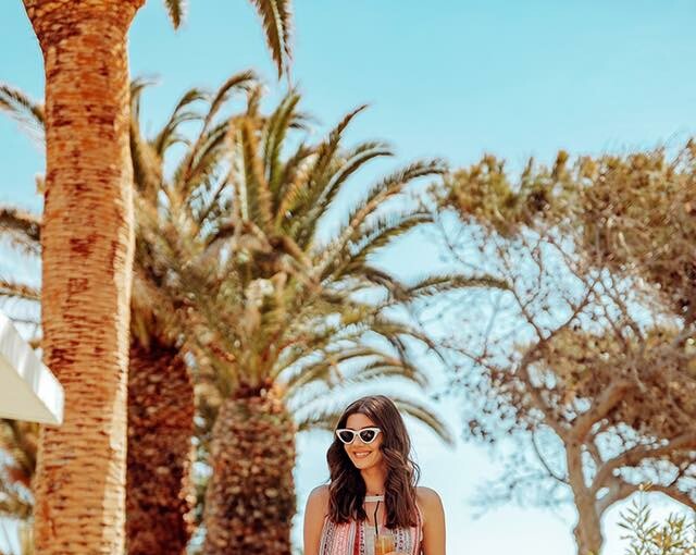 15 Catchy Outfits For Early Summer 15 Catchy Outfits For Early Summer - summer street style, summer outfit ideas, Spring to Summer Transitional, spring to summer outfit ideas