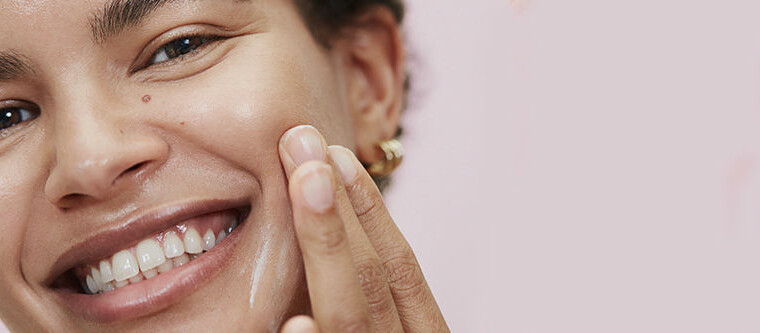 3 Skin Care Travel Essentials You Should Not Missed 3 Skin Care Travel Essentials You Should Not Missed - travel, skin care, hydrate, essentials, collagen, Antioxidants