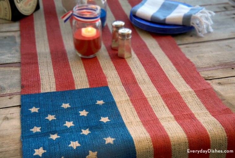 15 Easy Fourth of July Decorations to Get You in the Holiday Spirit (Part 2) 15 Easy Fourth of July Decorations to Get You in the Holiday Spirit (Part 2) - 4th of July diy decor, 4th Of July Crafts, 4th of July